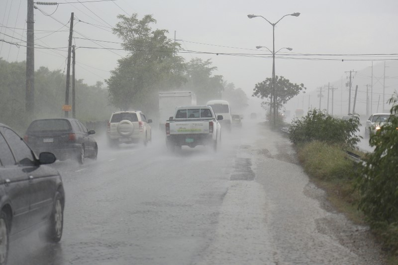 Cancelan vuelos desde República Dominicana hacia Haití, México y Venezuela por huracán Matthew