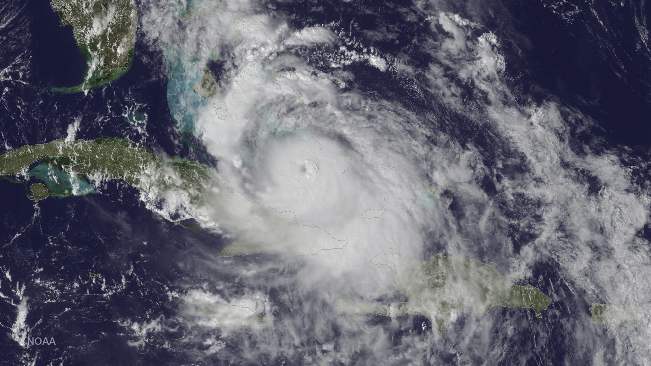 Cuba sufre grandes daños tras paso de huracán Matthew, pero sin víctimas