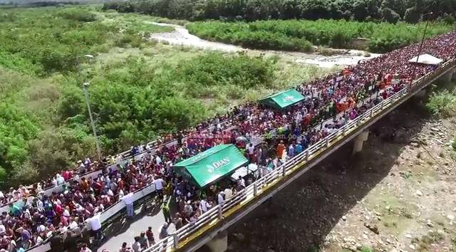 Los muros invisibles y la libertad de elegir por los que pasan los venezolanos