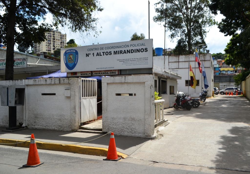 Al calabozo dos mujeres por intentar robar dentro de una vivienda en Los Teques