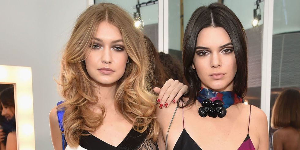 El descarado photoshop en el que desaparecieron las rodillas de Kendall Jenner y Gigi Hadid