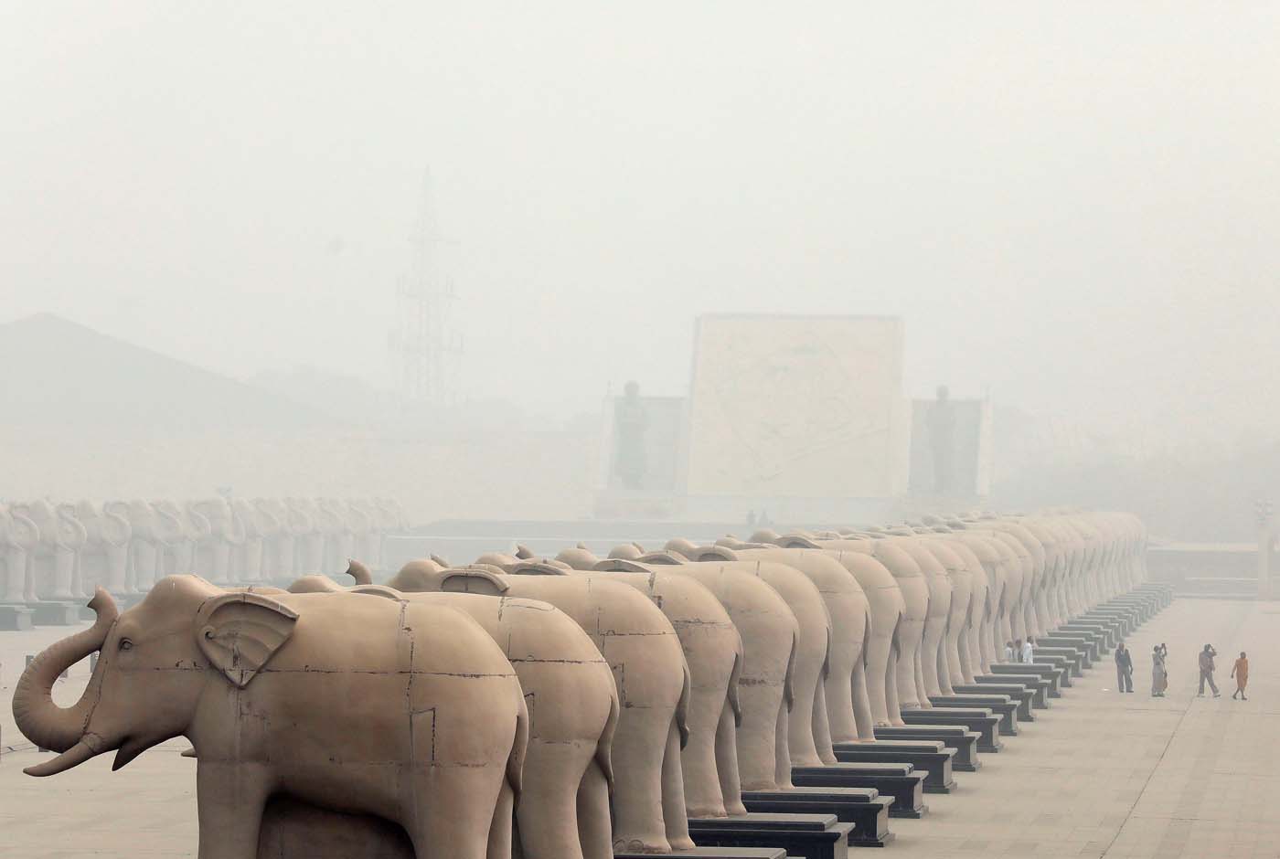 Contaminación en Nueva Delhi obliga a cerrar escuelas y paralizar obras (fotos)