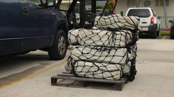 Decomisan 53 kilos de cocaína escondido en un cargamento de leche para bebés