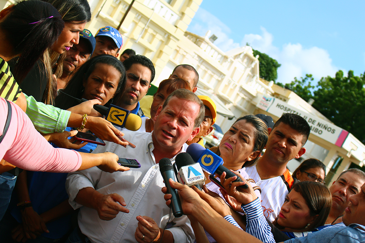 Guanipa lleva Programa Juntos Contra el Hambre al Hospital de Niños de Maracaibo