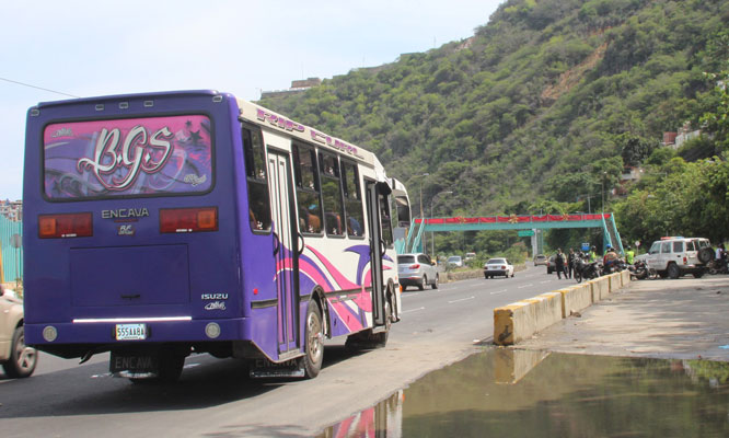 Matraqueo a choferes de la ruta Caracas-La Guaira por efectivos de Polivargas