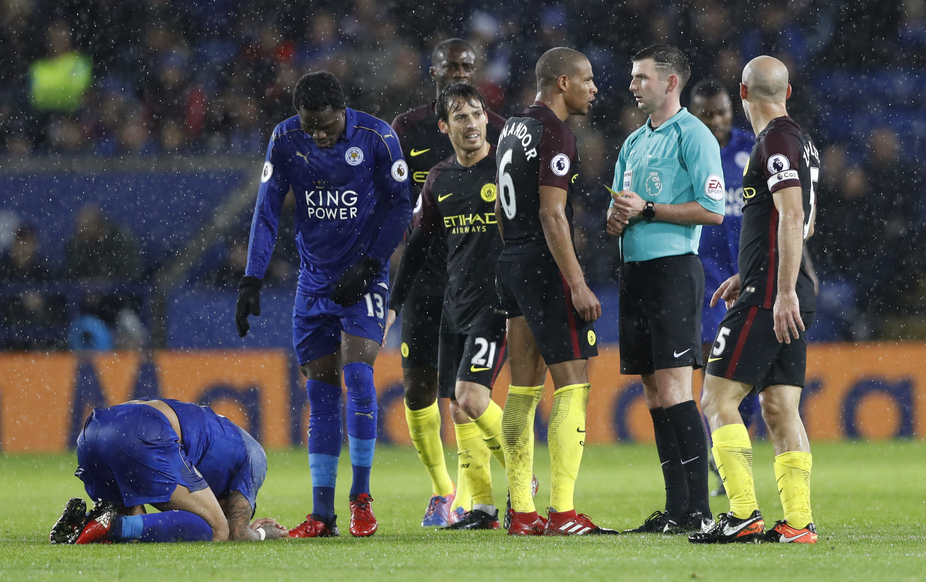 Manchester City y Chelsea multados con 170.000 dólares por pelea