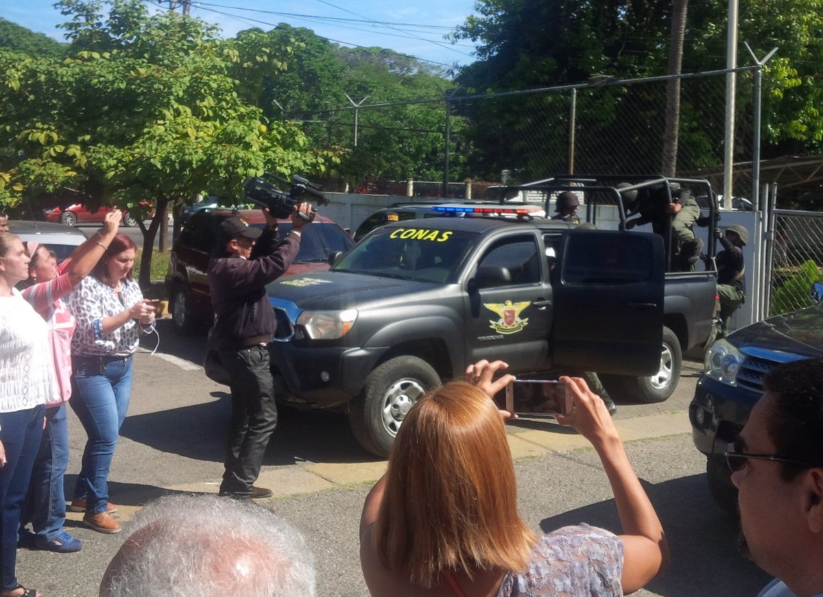 Raúl Isaías Baduel será recluido nuevamente en Ramo Verde, afirmó el defensor (Fotos y Video)