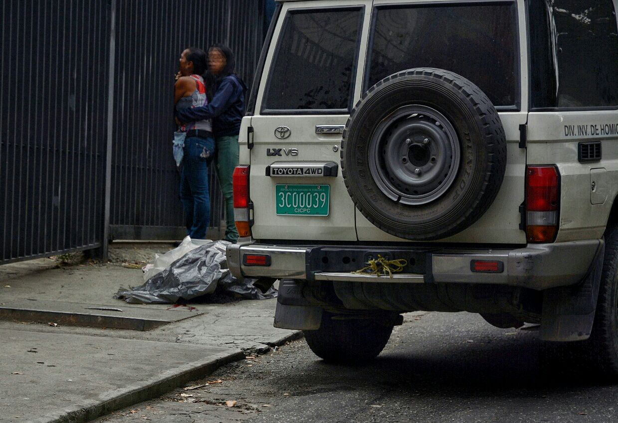 Asesinan a mujer cuando iba a pedir cita médica para su bebé en Petare