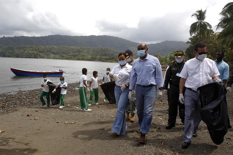 Colombia impulsará proyectos de conservación ambiental y paz en el Pacífico