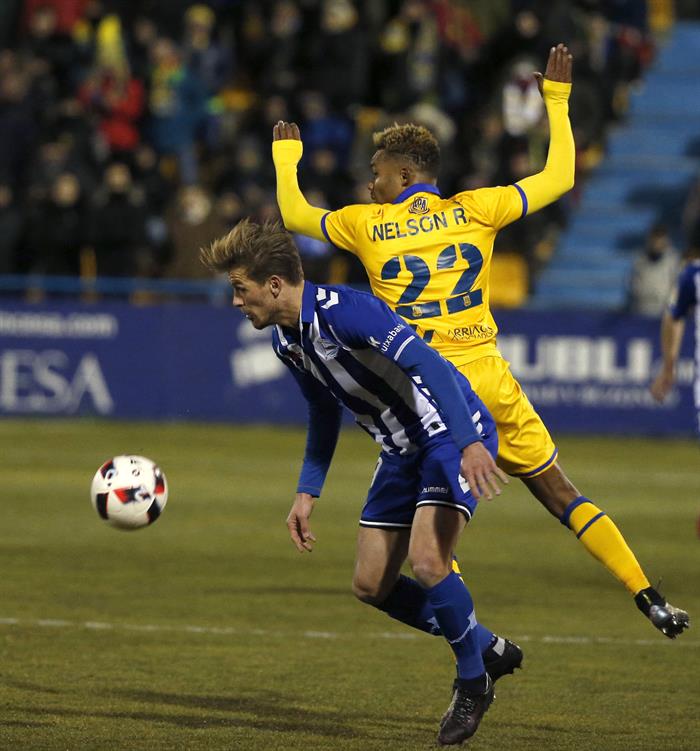 El Alavés de Christian Santos, primer semifinalista de la Copa del Rey