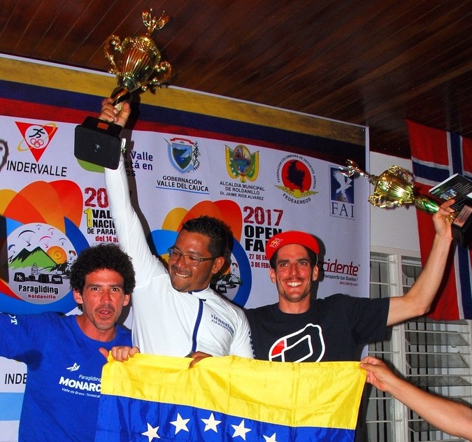 Allly Palencia se corona en el Open Internacional de Parapente