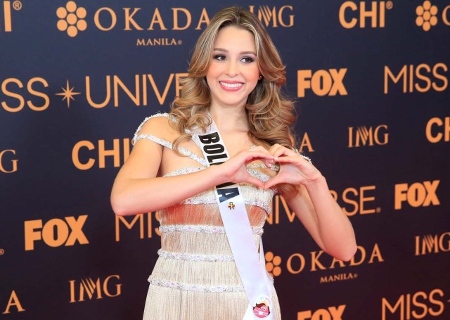 Miss Universe candidate Antonella Moscatelli of Bolivia gesture for a picture during a red carpet inside a SMX convention in metro Manila, Philippines January 29, 2017. REUTERS/Romeo Ranoco