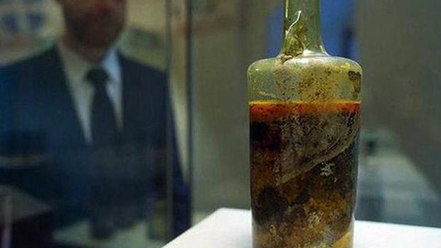 La botella de vino que lleva más de 1.600 años cerrada