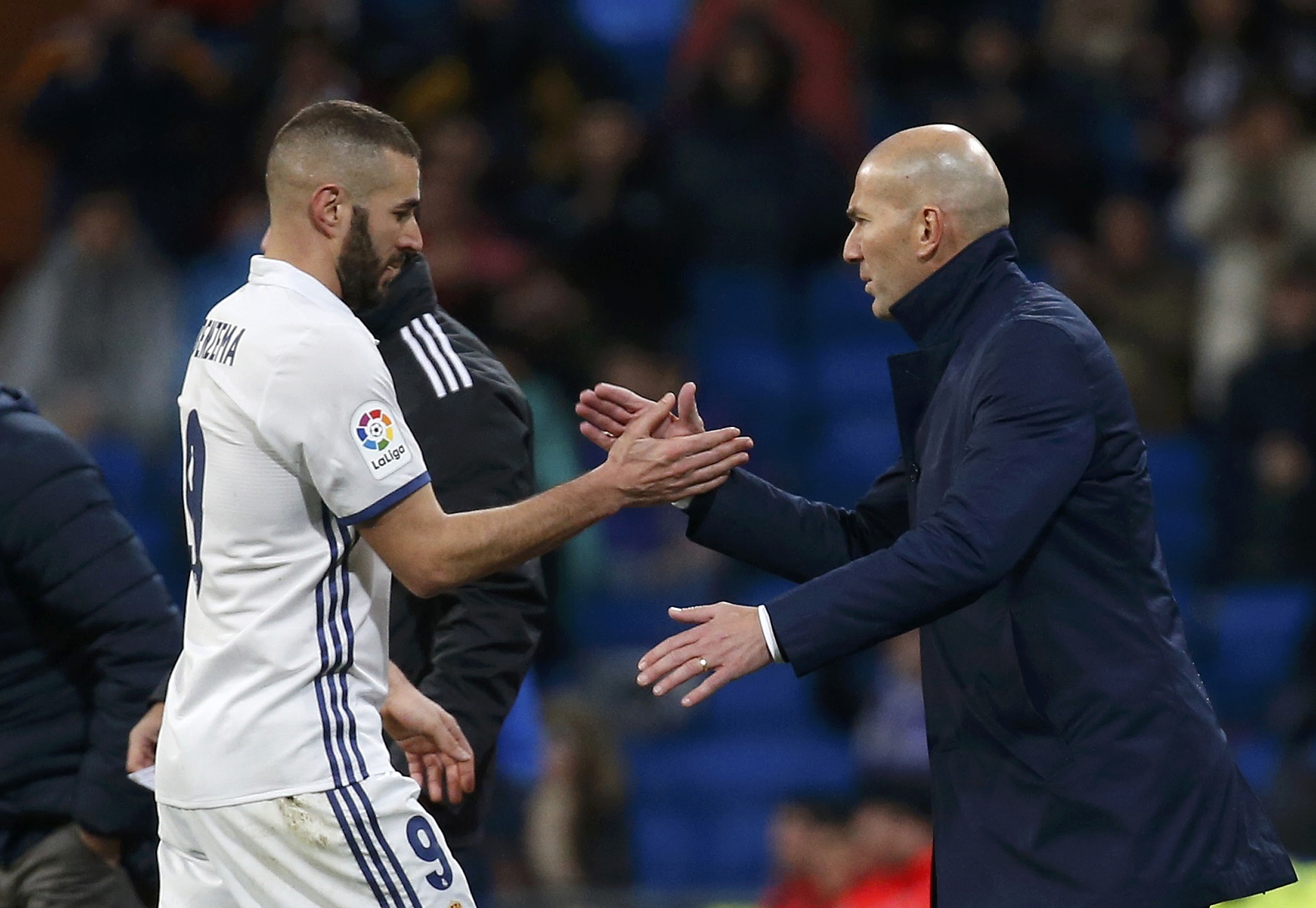 Zidane fue galardonado como mejor entrenador de 2016