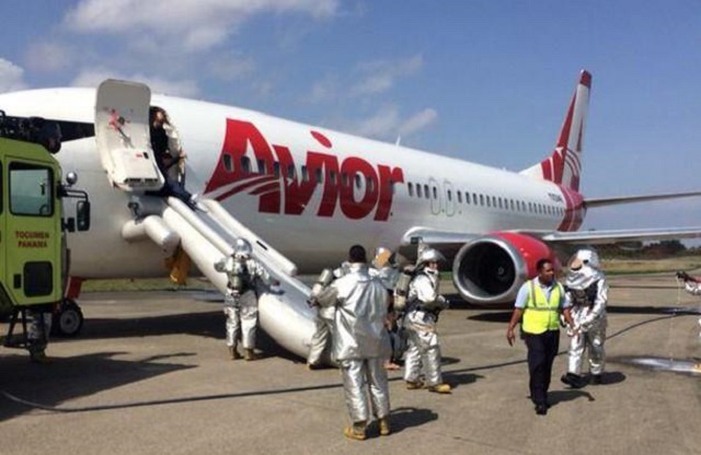 Cuatro detenidos por falsa alarma de bomba en aeropuerto de Valencia