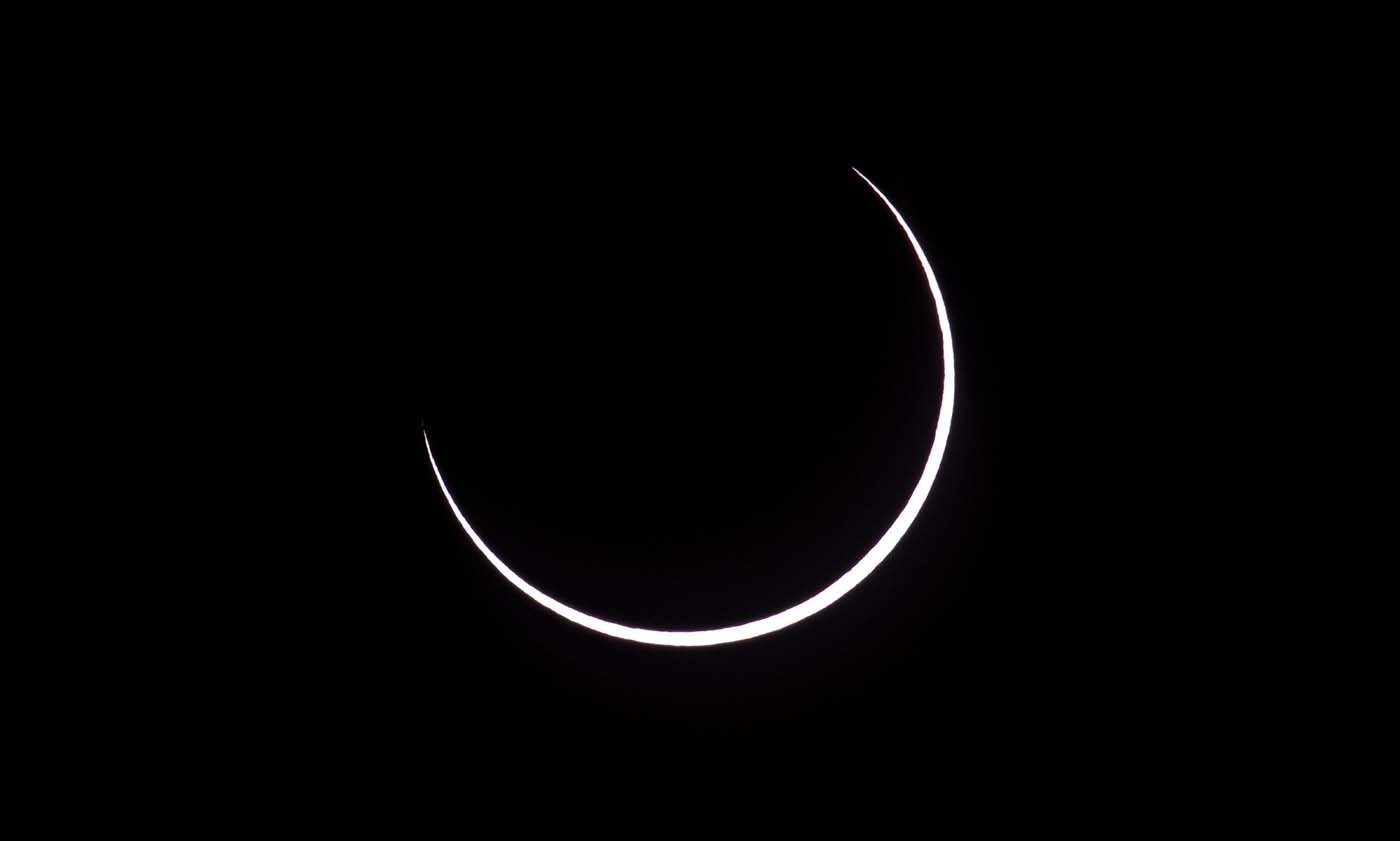 Así se vio el eclipse solar en Argentina y Chile (fotos)