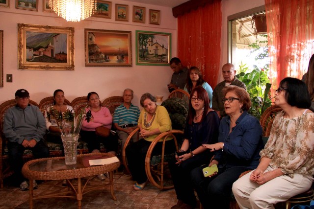 Alcaldesa en desayuno con vecinos de Casalta (2)