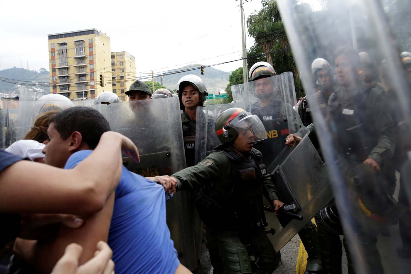 Liberan a los dos jóvenes detenidos ayer por la GNB en el TSJ