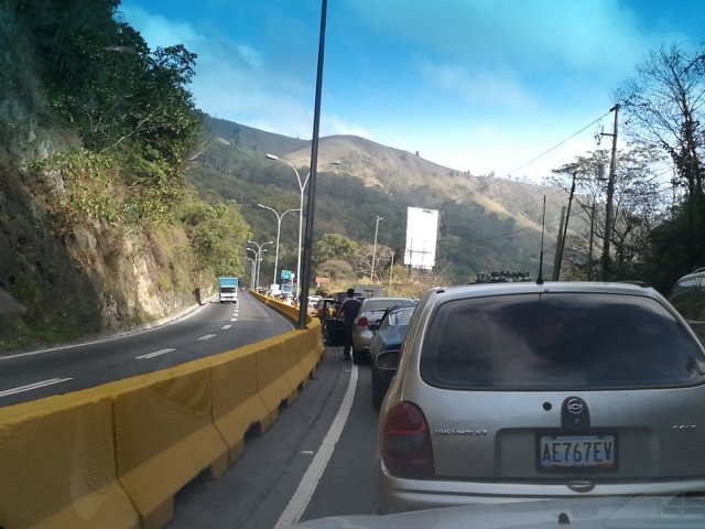 Foto: Restringen el paso en la Panamericana 