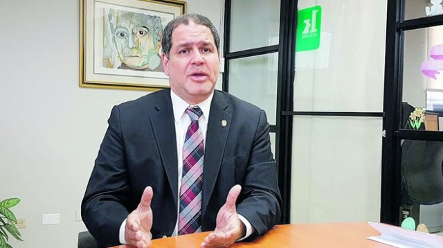 El diputado Luis Florido asegura que no habrá una segunda parte del diálogo de 2016, porque fue un error, y que no hay otra vía sino la electoral / foto Isaac Ortega / La Prensa