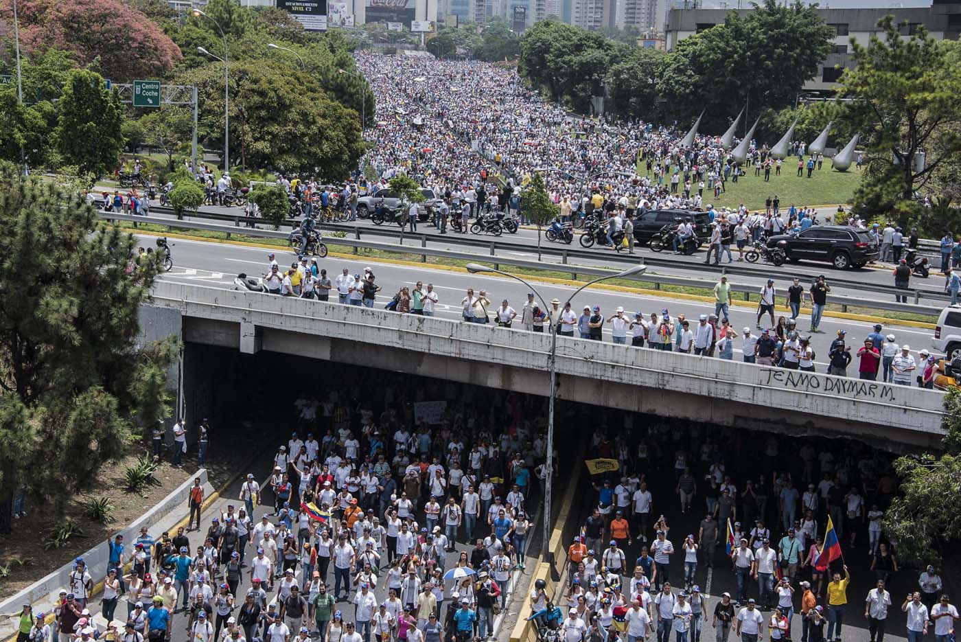 Oposición convoca nueva marcha este #20A (+Ruta)