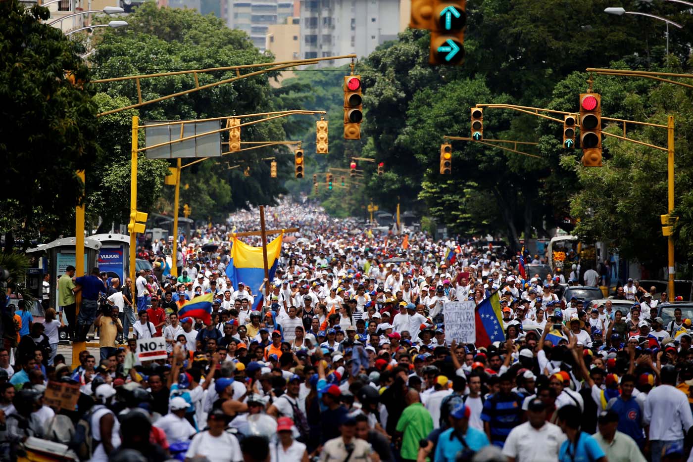 En FOTOS: La marcha del silencio transcurrió en paz, sin intervención de las fuerzas represivas del Gobierno #22A