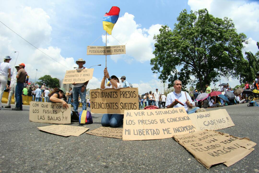 Unidad acompañará este #11May a “Ignacianos” y convoca a plantón para el #15May