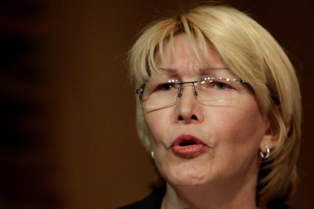 Venezuela's chief prosecutor Luisa Ortega Diaz talks to the media during a news conference in Caracas, Venezuela April 25, 2017. REUTERS/Marco Bello