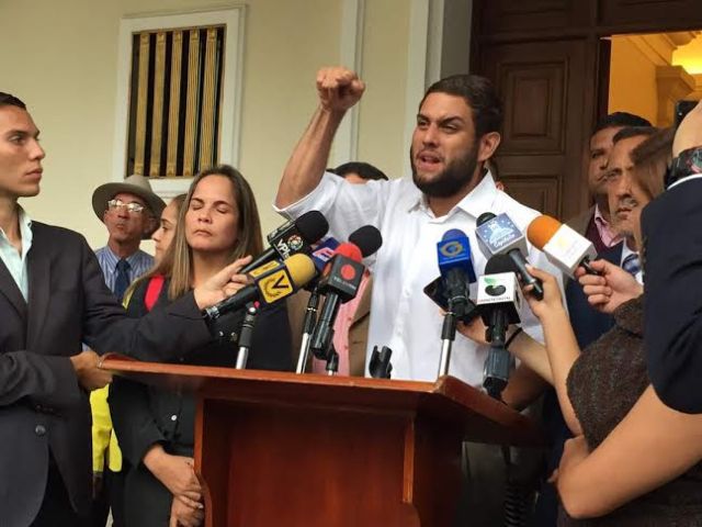 Juan Requesens 25-abril