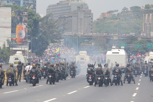 Represion_26A_LaPatilla (2)