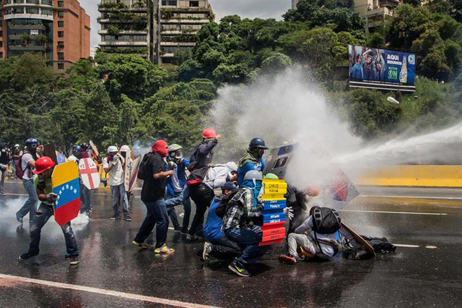 EN FOTOS: Los Escuderos de la Libertad, los jóvenes cuya premisa es el clamor de todo un PAÍS