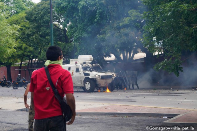 GN efectuó fuerte represión en Caracas este 3 de mayo. Foto: lapatilla.1eye.us / Gabriela Gómez