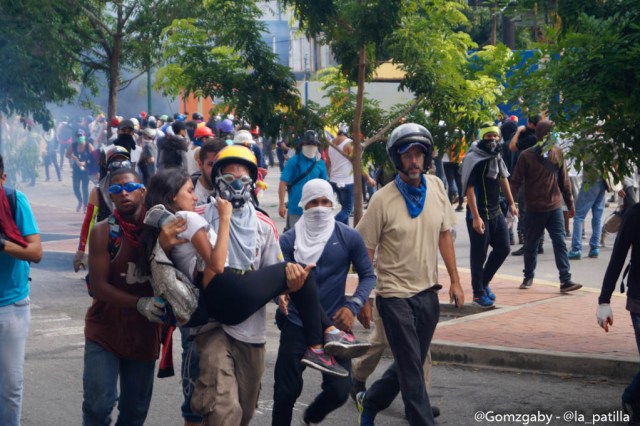 GN efectuó fuerte represión en Caracas este 3 de mayo. Foto: lapatilla.1eye.us / Gabriela Gómez