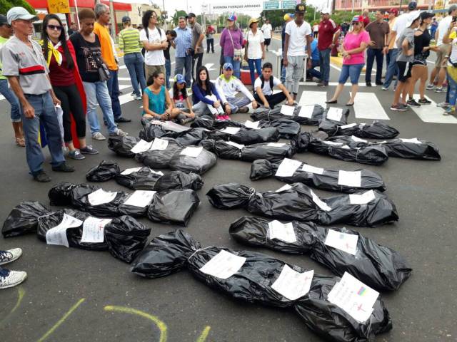 El concejal se unió a la convocatoria de Plantón Nacional en Maracaibo