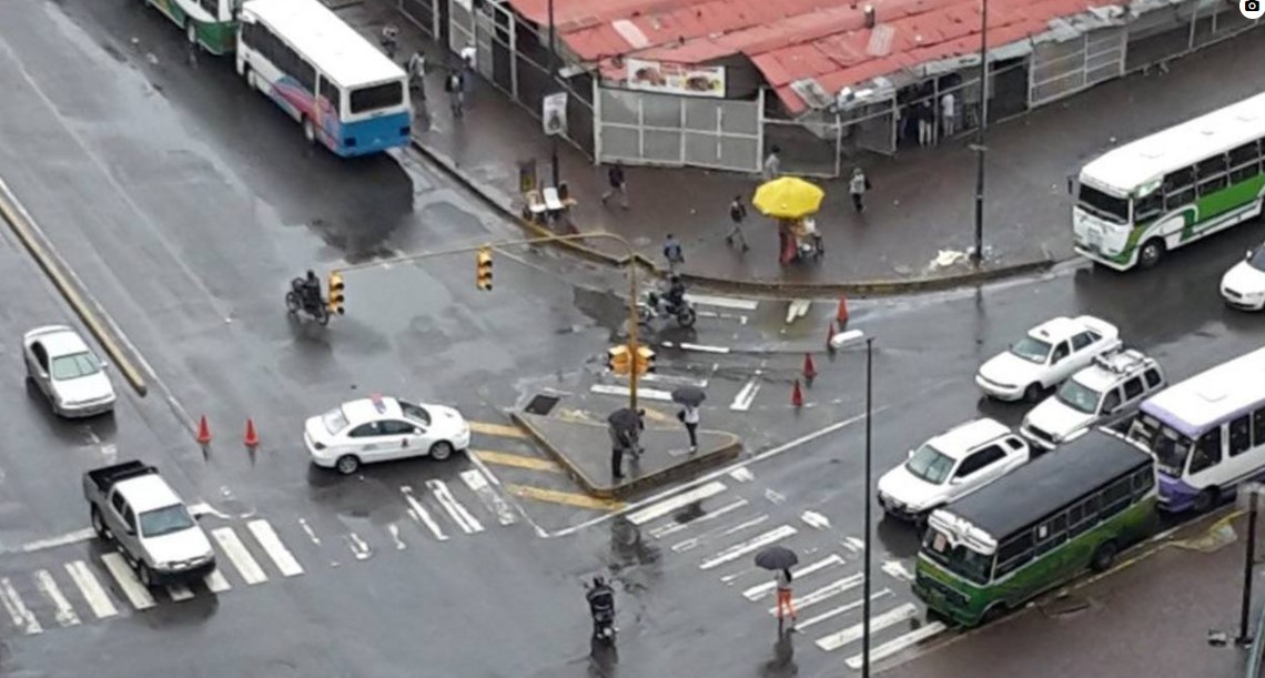 Cuerpos de seguridad del Estado cierran el acceso a Plaza Venezuela