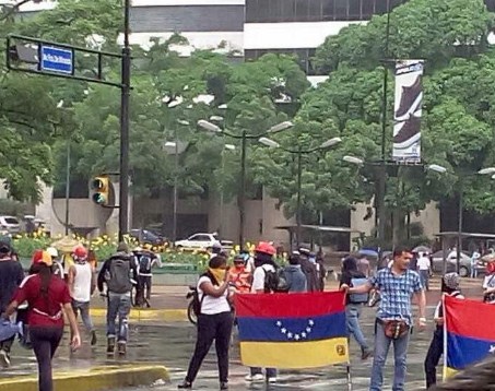 Cierran la avenida Francisco de Miranda a la altura de Altamira