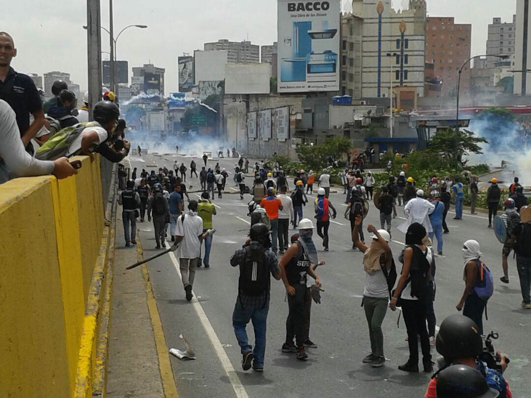 GN reprimió fuertemente la Marcha de la Salud de este #22May (Fotos + Video)