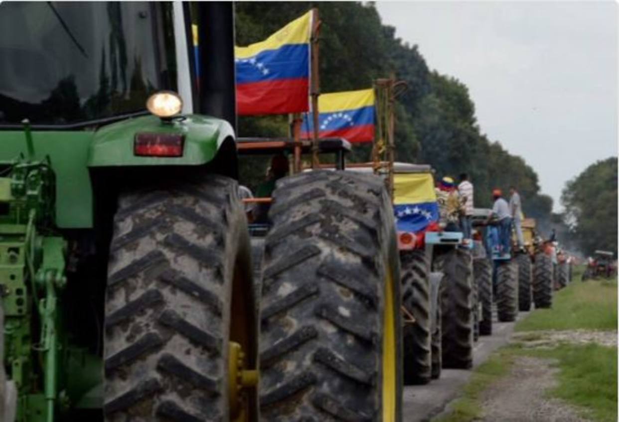 Así se vio “tractorazo” desde una avioneta (Video)