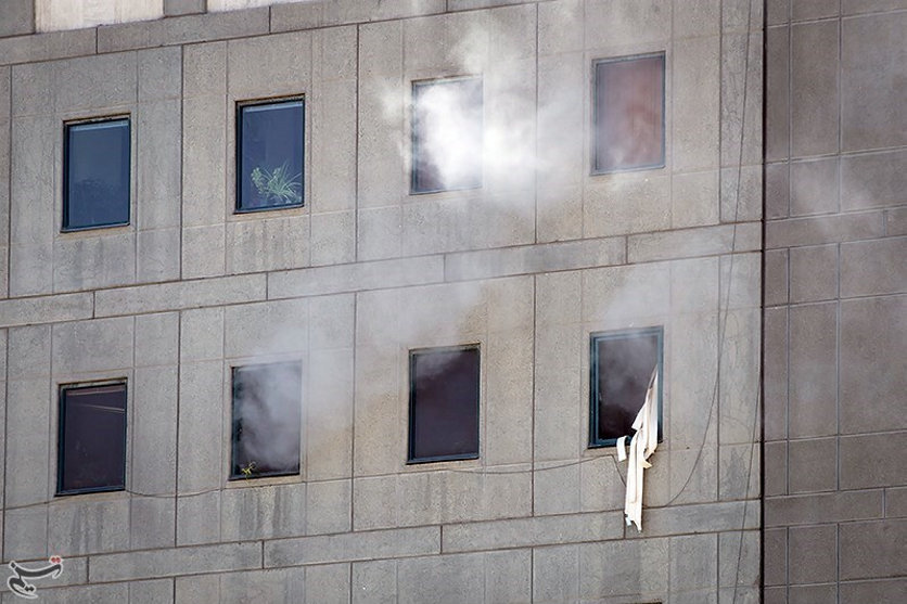 Concluye asalto contra el Parlamento iraní, 4 atacantes muertos (Fotos)