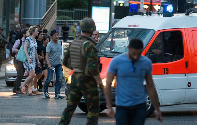 Explosión de un artefacto obligó a evacuar la estación central y Grand Place de Bruselas (+fotos)