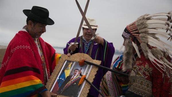 Chamanes peruanos realizaron ritual para que Nicolás Maduro renuncie