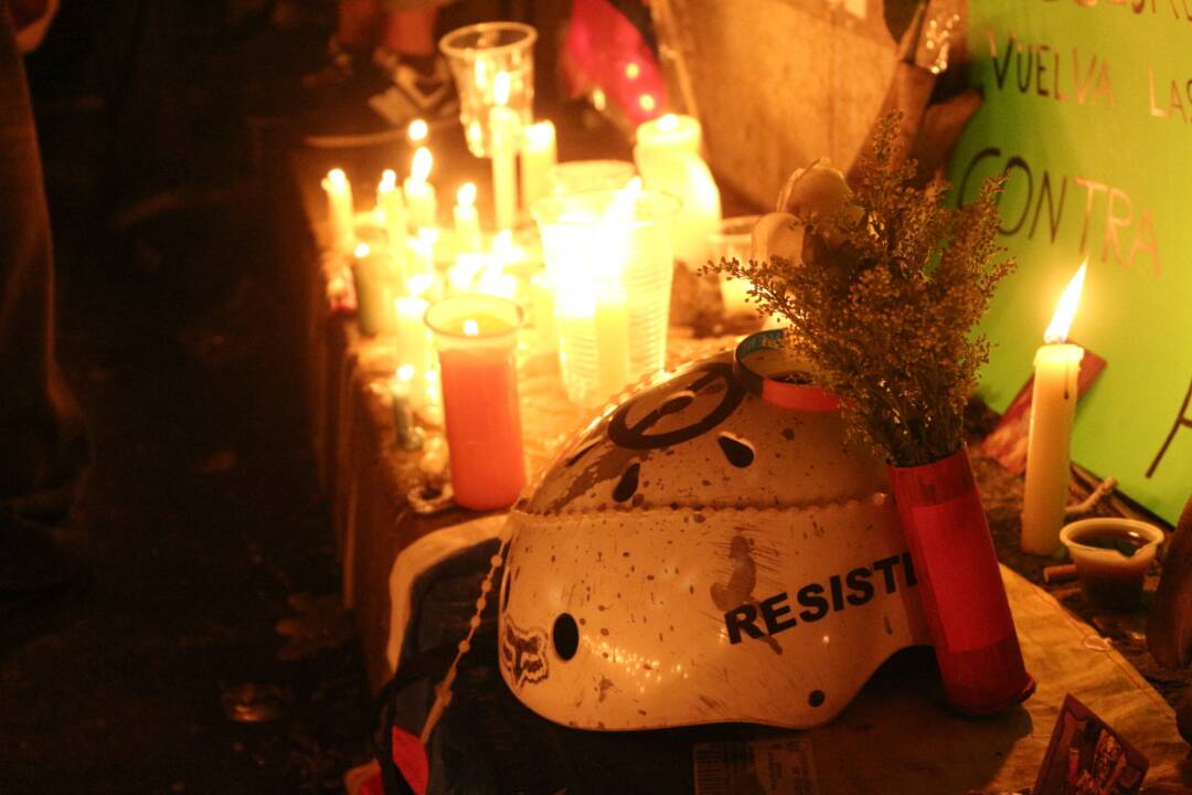 Caraqueños rindieron homenaje a Neomar Lander en el sitio donde cayó producto de la represión (Fotos)