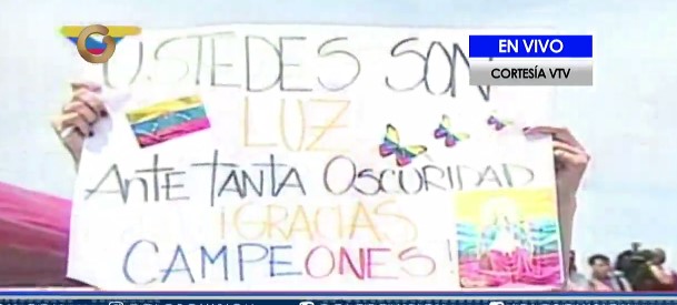 La pancarta que salió en VTV por la Vinotinto que Maduro no quiere que veas