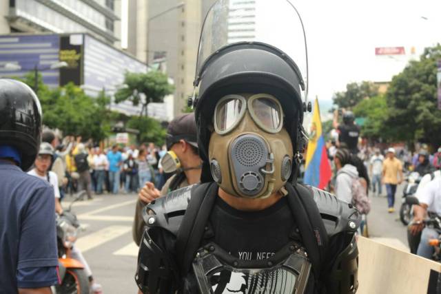 Oposición marcha desde Plaza Altamira al CNE este #7Jun / Foto Eduardo Ríos -lapatilla.1eye.us