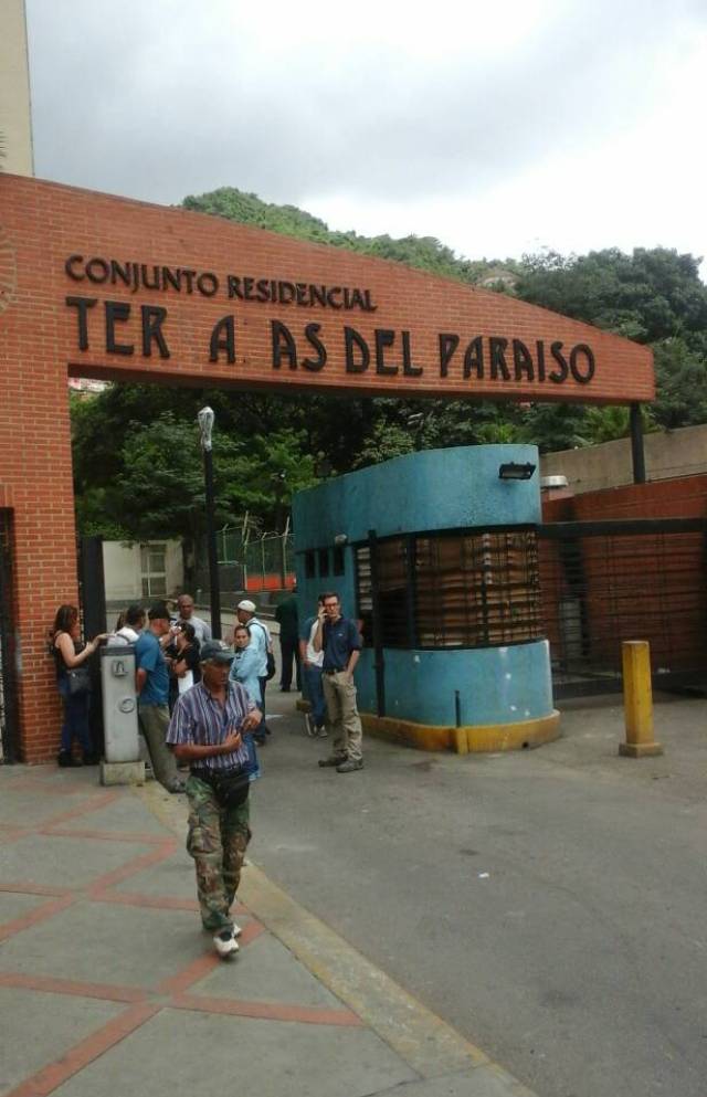 GNB perpetró un madrugonazo contra los vecinos de El Paraíso. Foto: Carlos Arana / lapatilla.1eye.us