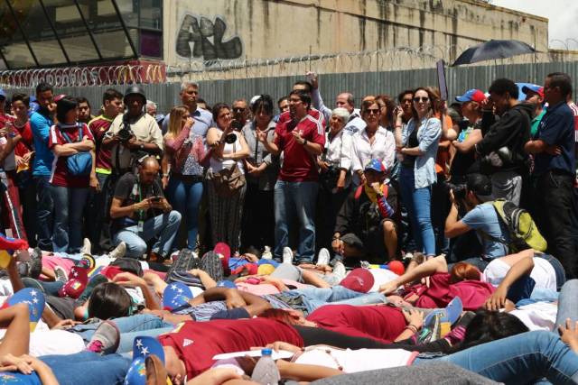 El diputado, Freddy Guevara señaló que el país se debe preparar para una gran huelga nacional. Foto: Will Jiménez / lapatilla.1eye.us