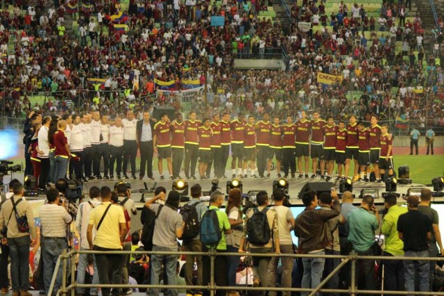 ¡Campeones en nuestros corazones! Las imágenes que no viste del recibimiento de la Vinotinto Sub 20. Foto: Eduardo Ríos / lapatilla.1eye.us