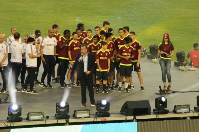 ¡Campeones en nuestros corazones! Las imágenes que no viste del recibimiento de la Vinotinto Sub 20. Foto: Eduardo Ríos / lapatilla.1eye.us