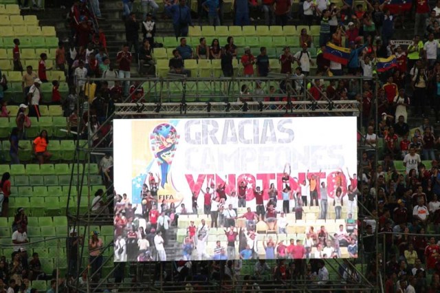 ¡Campeones en nuestros corazones! Las imágenes que no viste del recibimiento de la Vinotinto Sub 20. Foto: Eduardo Ríos / lapatilla.1eye.us