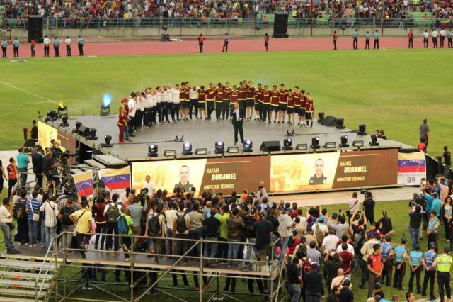 ¡Campeones en nuestros corazones! Las imágenes que no viste del recibimiento de la Vinotinto Sub 20. Foto: Eduardo Ríos / lapatilla.1eye.us